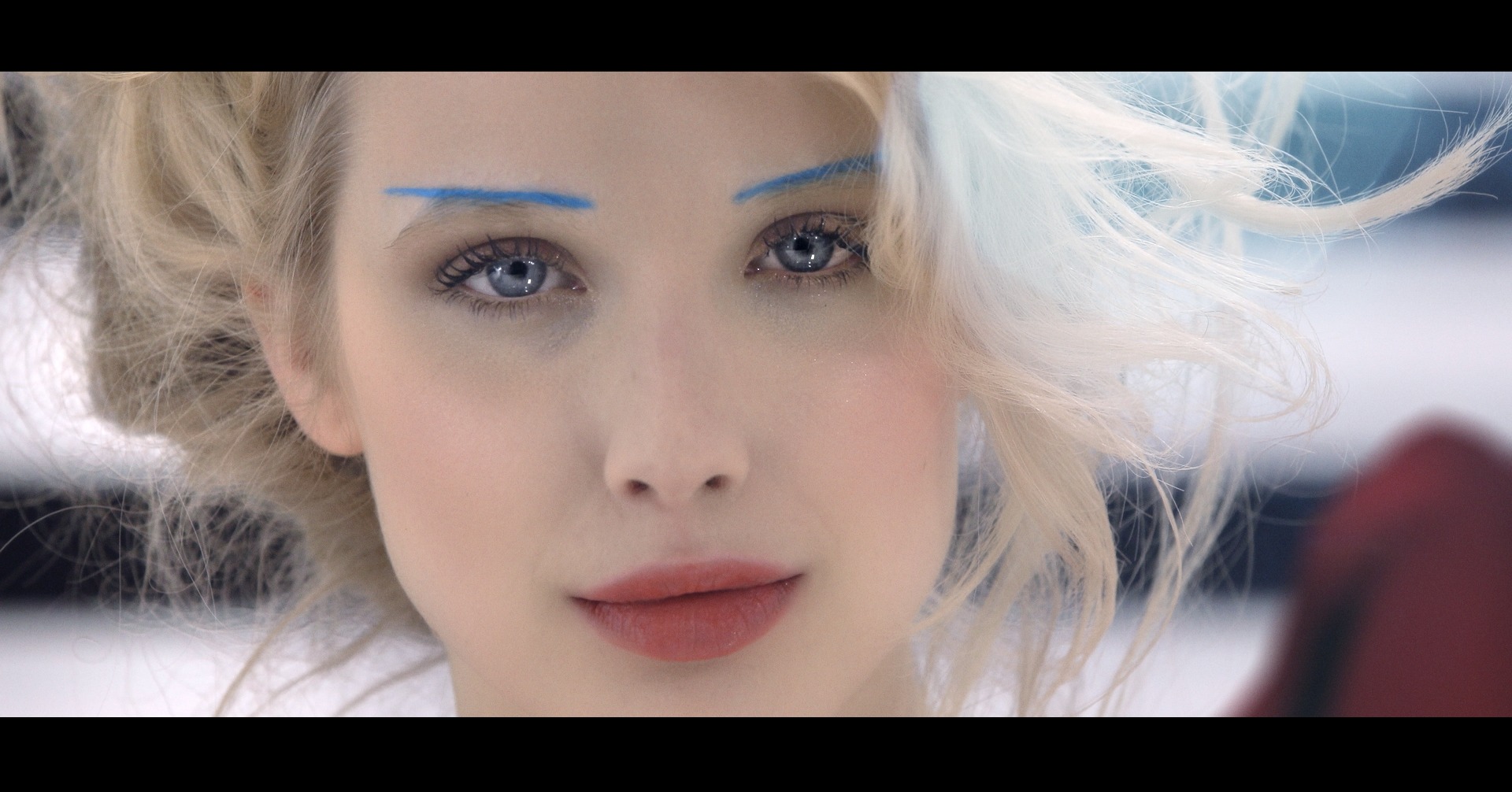 Nine worlds. One eye.From food to fantasy, documentary energy to luxury — a selection of frames from my commercial reel.Beauty · Jewellery · Food · Fashion · Narrative · LocationIf you're a director building a visual world and need a DOP who adapts without losing intention — let's talk.—Neuf univers. Un regard.De la food au fantastique, de l'énergie documentaire au luxe — une sélection d'images extraites de mon reel commercial.Beauté · Joaillerie · Food · Mode · Narration · Décors naturelsSi vous êtes réalisateur(trice) en train de construire un univers visuel et que vous cherchez un DOP qui s'adapte sans perdre l'intention — parlons-en.👁 Full reel / Reel complet → link in bio@unionchefsoperateurs