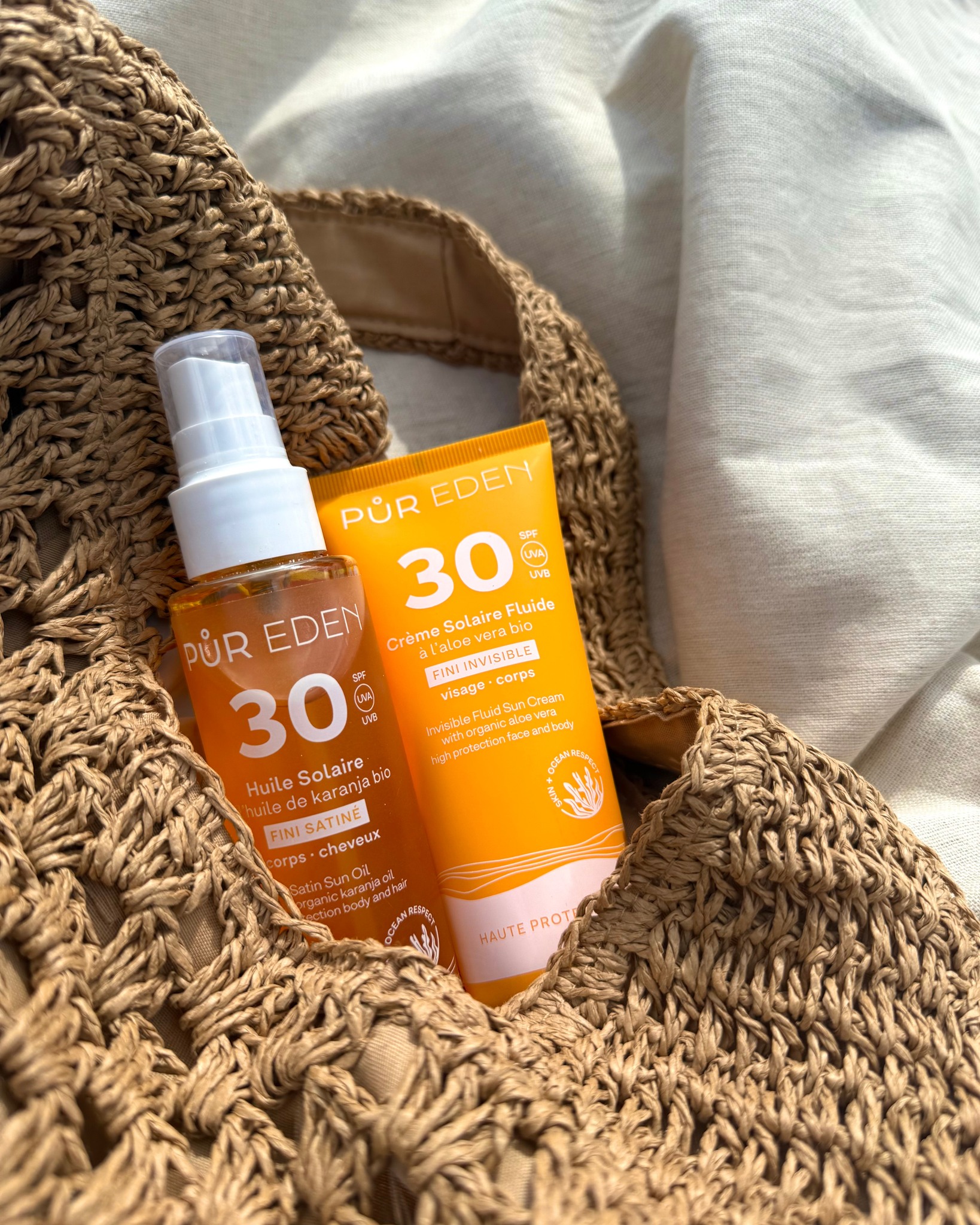 Tes indispensables de l’été signés PUR EDEN
Cet été, adoptez le duo parfait PUR EDEN pour une protection complète et sensorielle.
La Crème Solaire Fluide SPF 30 Visage & Corps au fini invisible et l’Huile Solaire SPF 30 à la karanja bio nourrissent, protègent et subliment votre peau ainsi que vos cheveux ☀️🌿
Une routine solaire idéale pour profiter du soleil en toute sérénité, sans compromis sur le plaisir ni le confort !
Découvrez PUR EDEN en bio
#PUREDEN #IndispensablesEte #ProtectionSolaire #SPF30 #Skincare