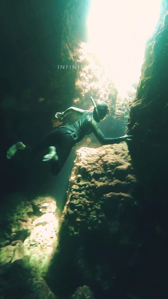 CNF Week Day 7
After 6 days of refining technique, listening within our final day was a celebration of trust in the sea, in ourselves, and in each other.
Adventure diving in Greece is more than a beautiful view, it’s a rite of passage.
Karin swam through the underwater cave, not just with perfect technique,
but with trust, softness, and strength.
That moment of surrender in the dark, narrow space…
becomes a memory where fear was met and transformed.
In that breath, something shifted.
She came out lighter, braver, freer.
This is the magic of no-fins diving.
This is the magic of Infinite Love.
Thank you Karin & Chloe for bringing your presence, softness, and strength.
Even without fins into silence, into stillness, into truth.
We are also deeply grateful to @kalamatafreediving whose warm welcome and steady presence made this journey possible.
You held the space for growth, safely and with heart.
#InfiniteLoveExperience#kalamatafreedivers