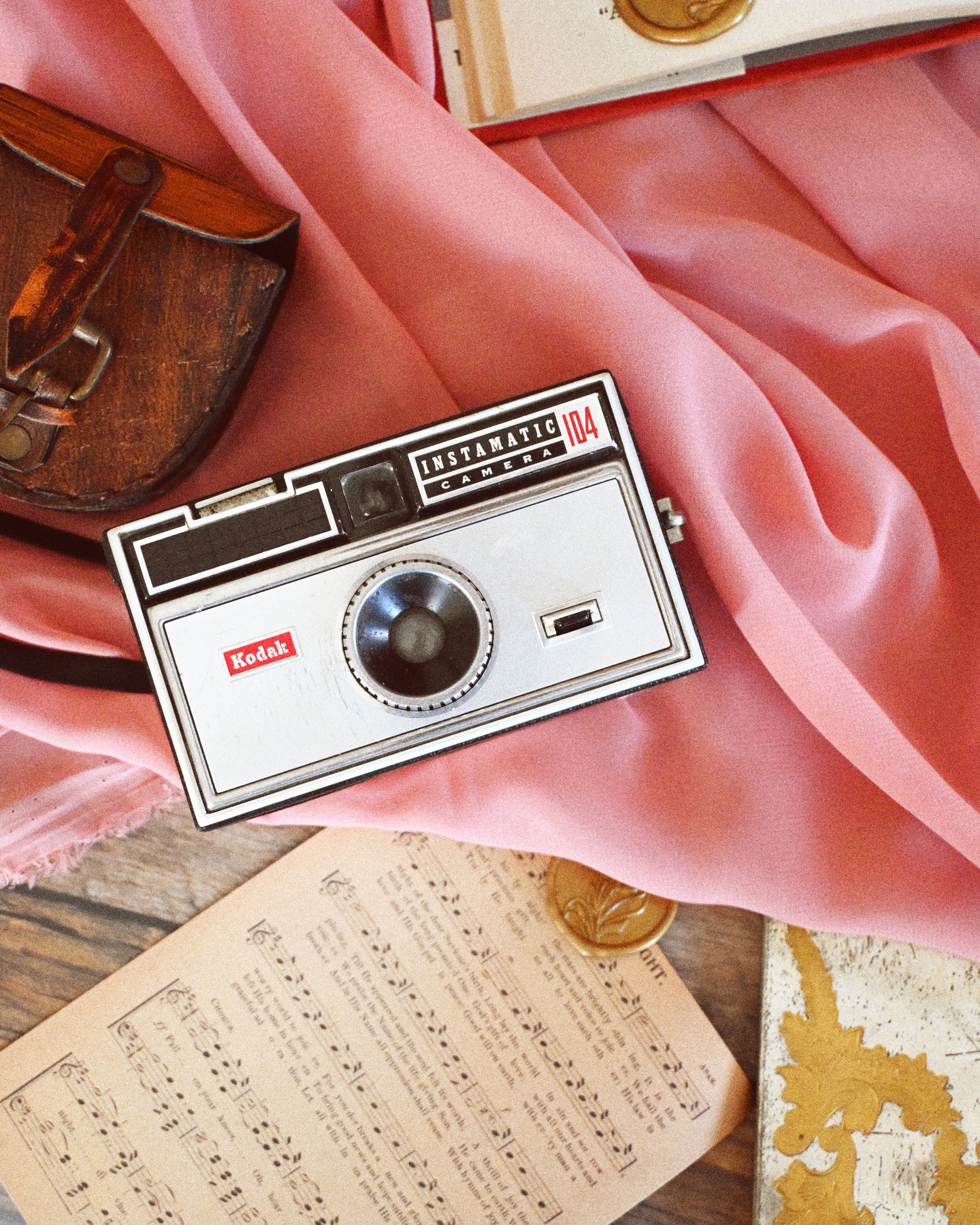 Through a Vintage Film Camera I Found Time Again ...
Taking photos with old vintage film camera for the first time felt like stepping into another era, a world slower, quieter, more deliberate. It was frustrating, yes, but also strangely illuminating.
Digital spoils us with endless clicking: trial and error, rapid-fire bursts, the safety of delete buttons. Film does the opposite. It asks for restraint. Every shot mattered.
Film captures intention. There’s no instant feedback, no glowing screen to reassure or correct. You press the shutter, and then you wait.
Film whispers the value of patience, intention, and quiet artistry, virtues so easily lost in the world of instant everything. It reminds me that photography is less about chasing perfection; but more about presence.
More romantic and nostalgic feelings expressed in words in my new article, link in the Bio.
.
.
.
.
.
.
.
.
.
.
#fineartphotographer #photoartist #photoart #oldcamera #vintagecameracollection #interiordesigncommunity #fineartphotography #wallartdecor #photoprints #flowerlovers #flowerphotography #interiordesigning #interiordesigninspiration #interiordesignlovers #homestyling #homestyledecor #homedecoration #homestylinginspo #interiordesign #interiorstyle #wallartprint #vintagestyle #interiordesignphotography #vintagecamera #interiordesignhome #fineartprints #canvasprinting #metalprint