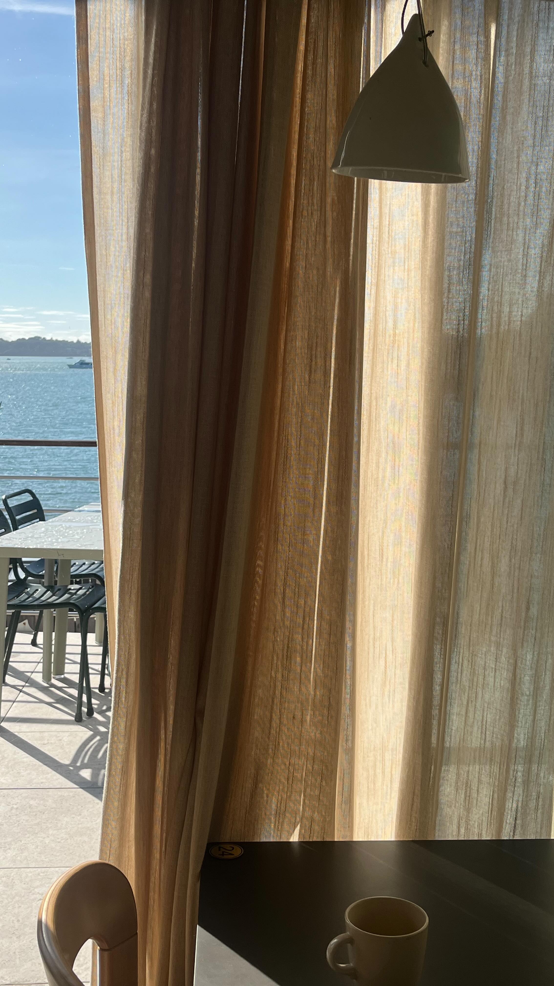 On vous jure que ce ne sont pas des images truquées ☀️
Le printemps avant l’heure sur @ile_de_brehat 🏝️