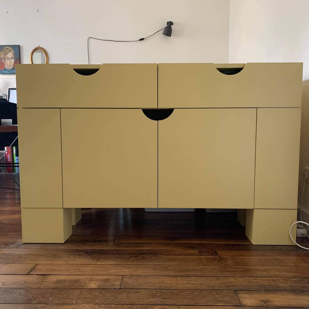 Commode sur mesure sur plans fournis par la cliente.
Réalisation en mélaminé Egger "jaune safran"
#ebenisterie #ebenisteriecontemporaine #ebeniste #artisanat #artisanparis #artisanatdart #menuiserie #menuisier #faitmain #handmade #travaildubois #bois #mobilier #surmesure #mobiliersurmesure